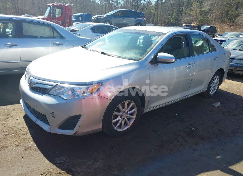 Photo 2 of 2013 Toyota Camry LE (VIN 4T1BF1FK2DU258794)