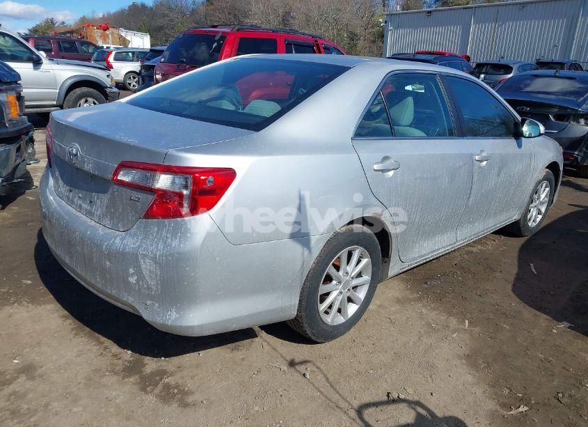 Photo 4 of 2013 Toyota Camry LE (VIN 4T1BF1FK2DU258794)