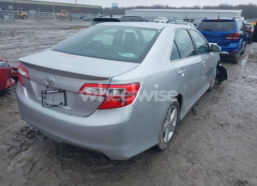 Photo 4 of 2013 Toyota Camry SE (VIN 4T1BF1FK2DU266152)