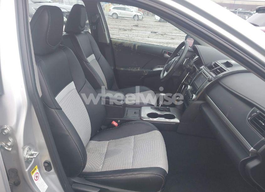 Photo 5 of 2013 Toyota Camry SE (VIN 4T1BF1FK2DU266152)