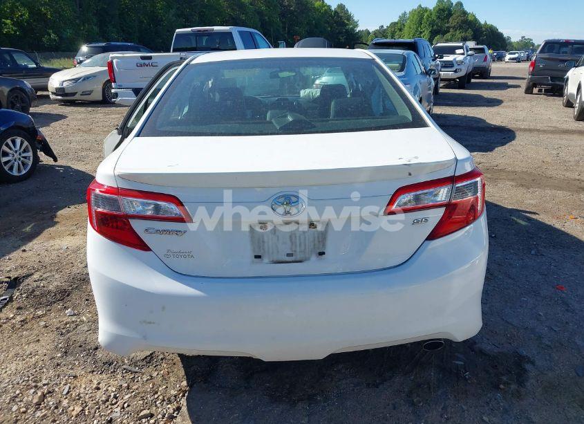 Photo 16 of 2013 Toyota Camry SE (VIN 4T1BF1FK2DU275529)
