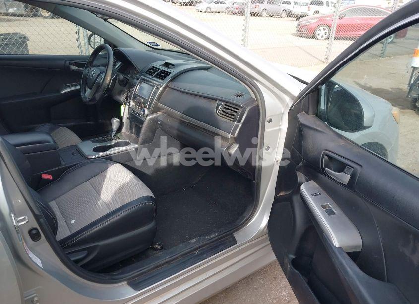 Photo 5 of 2013 Toyota Camry SE (VIN 4T1BF1FK2DU280911)