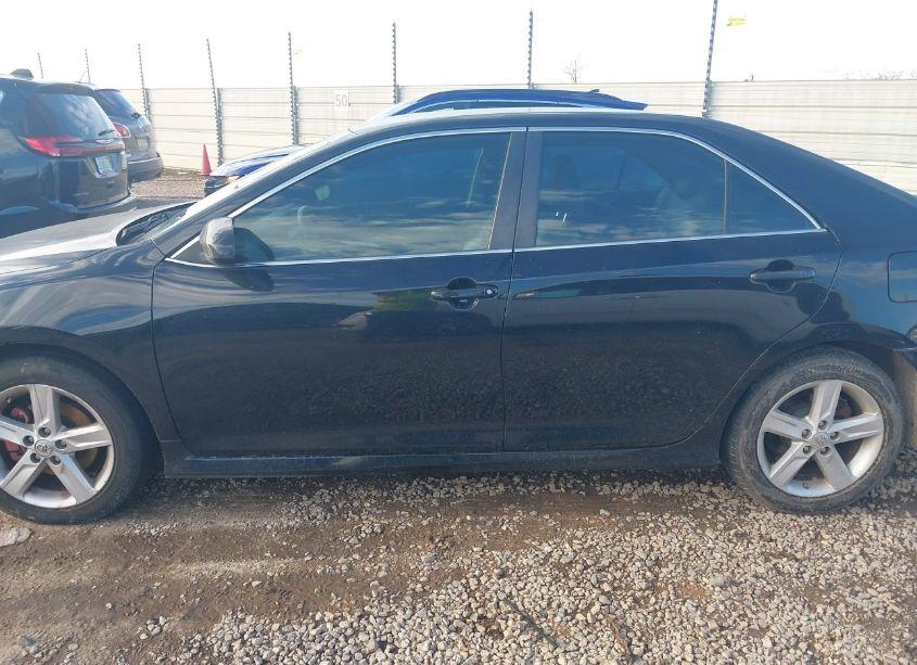 Photo 15 of 2013 Toyota Camry SE (VIN 4T1BF1FK2DU282576)