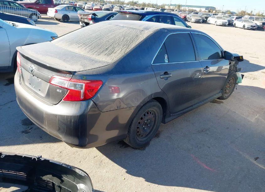 Photo 4 of 2013 Toyota Camry SE (VIN 4T1BF1FK2DU296185)