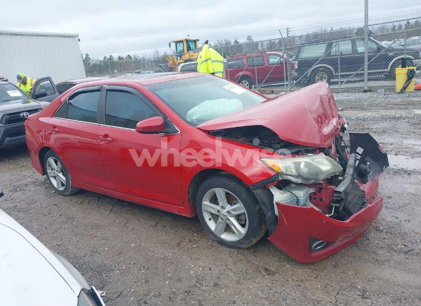 Photo 13 of 2013 Toyota Camry SE (VIN 4T1BF1FK2DU638234)