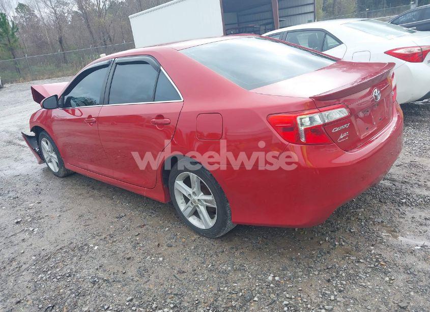 Photo 3 of 2013 Toyota Camry SE (VIN 4T1BF1FK2DU638234)