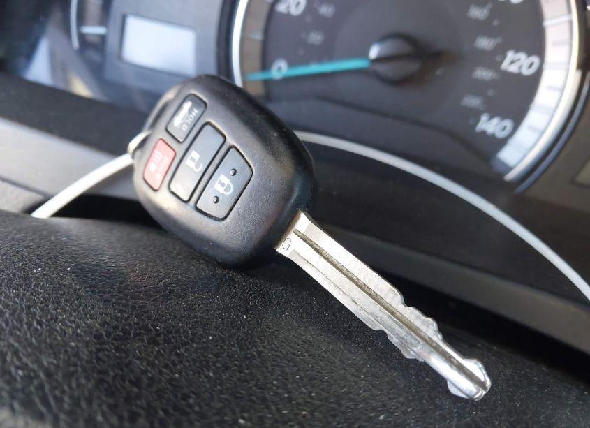 Photo 11 of 2013 Toyota Camry SE (VIN 4T1BF1FK2DU649749)