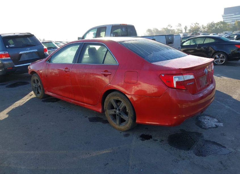 Photo 3 of 2013 Toyota Camry SE (VIN 4T1BF1FK2DU649749)