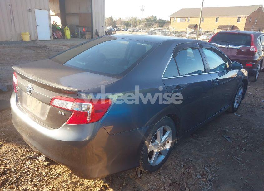 Photo 4 of 2013 Toyota Camry SE (VIN 4T1BF1FK2DU678684)