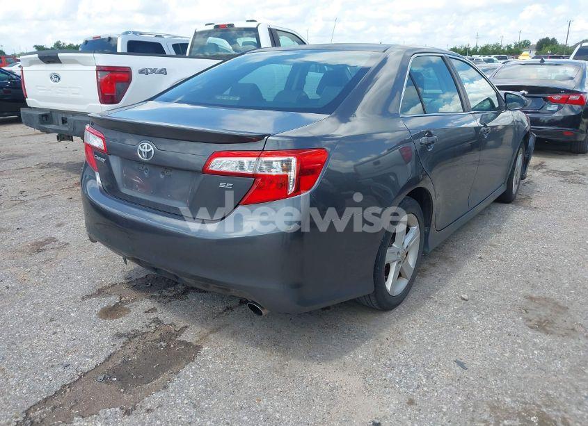 Photo 4 of 2013 Toyota Camry SE (VIN 4T1BF1FK2DU683772)