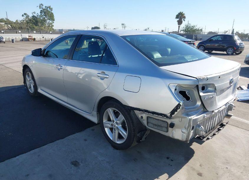 Photo 3 of 2013 Toyota Camry SE (VIN 4T1BF1FK2DU693962)