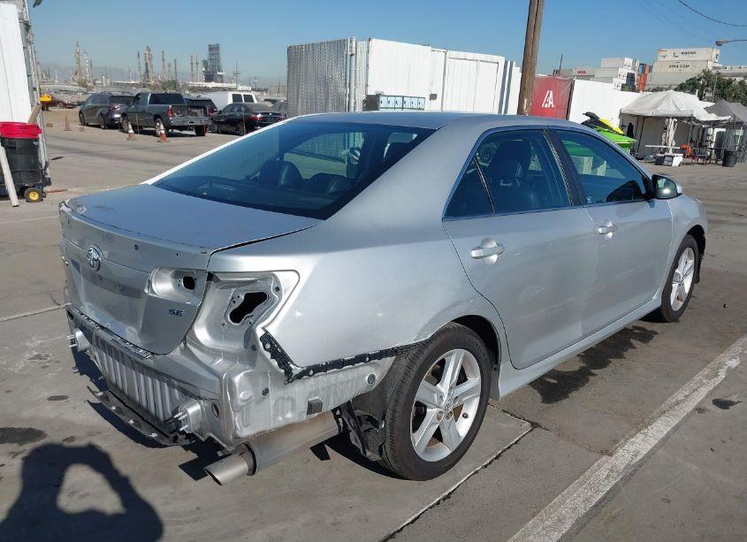 Photo 4 of 2013 Toyota Camry SE (VIN 4T1BF1FK2DU693962)