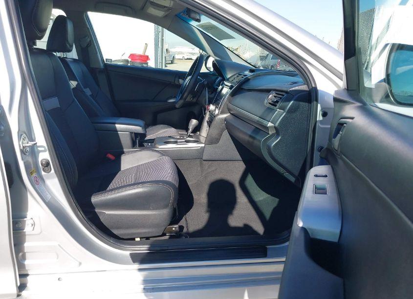 Photo 5 of 2013 Toyota Camry SE (VIN 4T1BF1FK2DU693962)