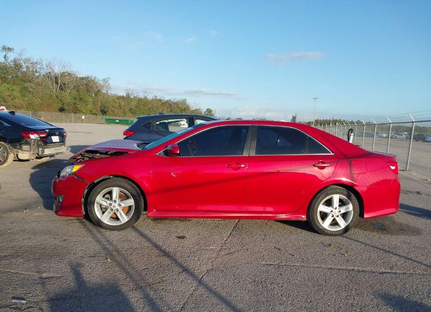 Photo 14 of 2013 Toyota Camry SE (VIN 4T1BF1FK2DU694173)