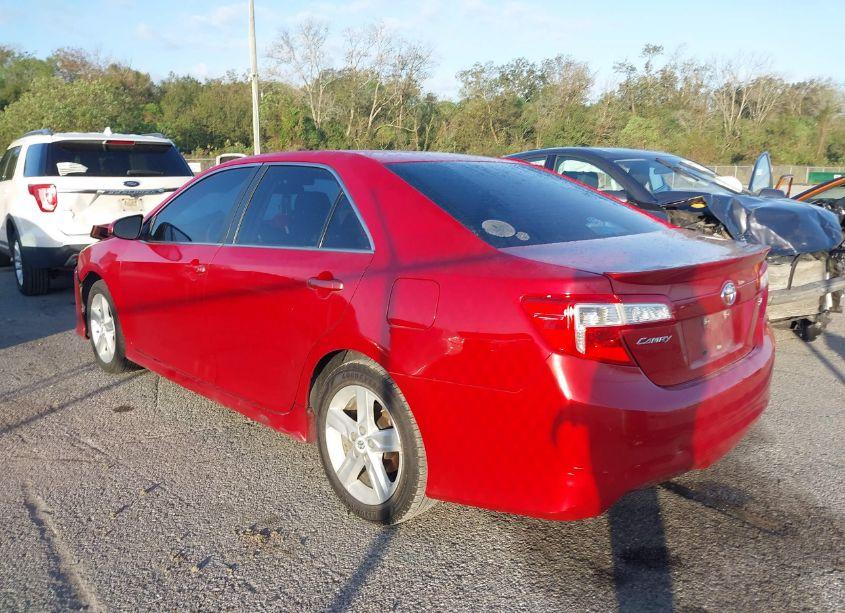 Photo 3 of 2013 Toyota Camry SE (VIN 4T1BF1FK2DU694173)