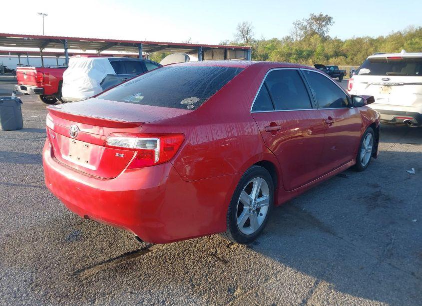 Photo 4 of 2013 Toyota Camry SE (VIN 4T1BF1FK2DU694173)