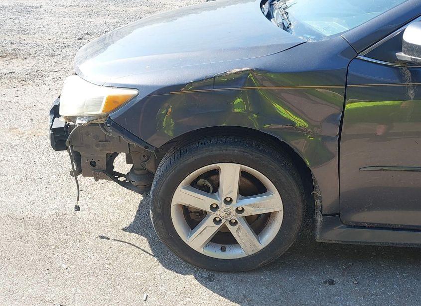 Photo 17 of 2013 Toyota Camry SE (VIN 4T1BF1FK2DU704202)