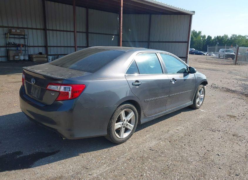 Photo 4 of 2013 Toyota Camry SE (VIN 4T1BF1FK2DU704202)