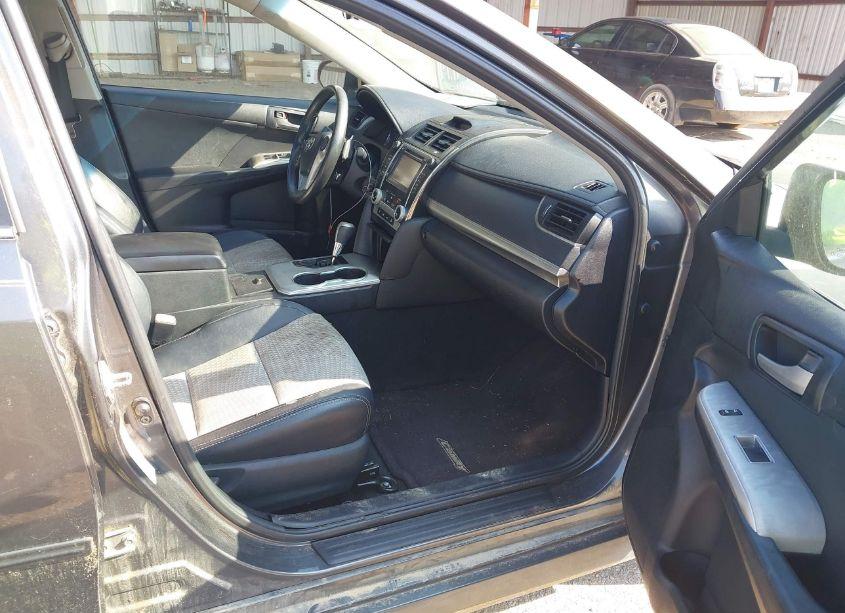 Photo 5 of 2013 Toyota Camry SE (VIN 4T1BF1FK2DU704202)