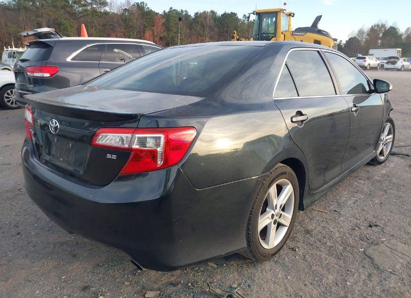 Photo 4 of 2013 Toyota Camry SE (VIN 4T1BF1FK2DU704751)