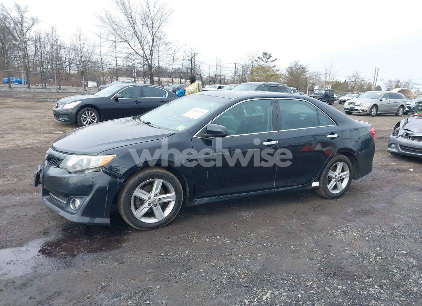 Photo 14 of 2013 Toyota Camry SE (VIN 4T1BF1FK2DU714115)