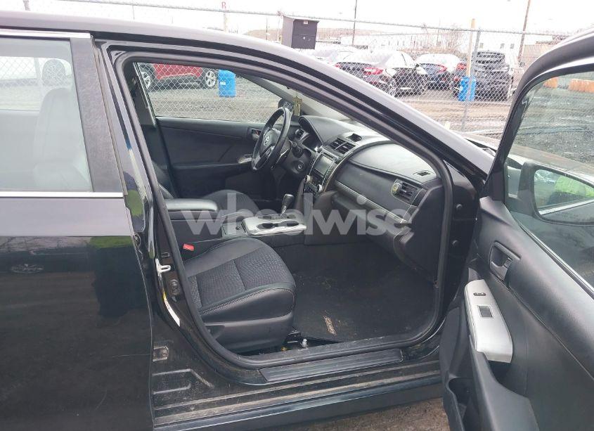 Photo 5 of 2013 Toyota Camry SE (VIN 4T1BF1FK2DU714115)