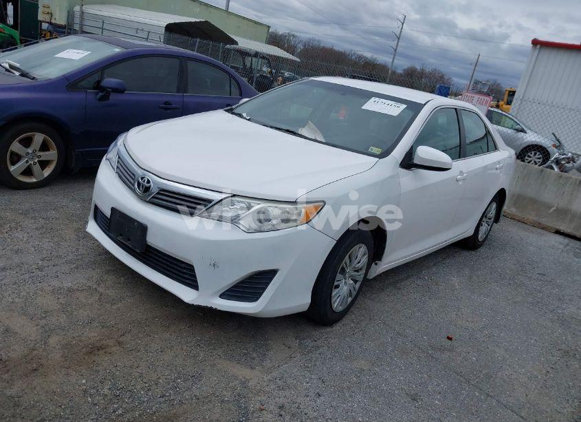 Photo 2 of 2013 Toyota Camry L (VIN 4T1BF1FK2DU714485)