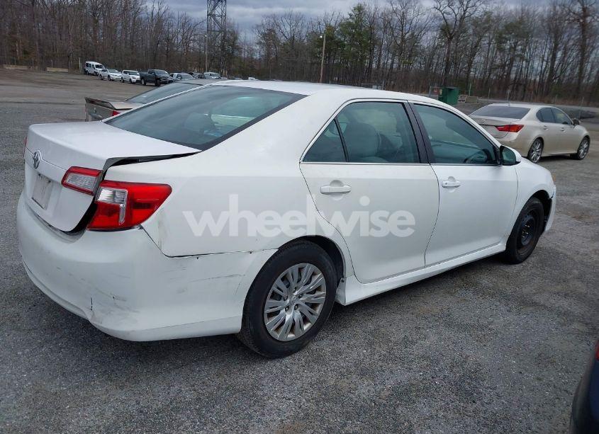 Photo 4 of 2013 Toyota Camry L (VIN 4T1BF1FK2DU714485)