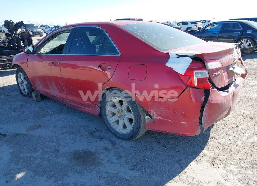 Photo 3 of 2013 Toyota Camry SE (VIN 4T1BF1FK2DU718942)