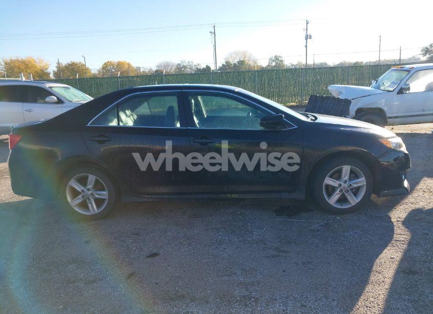 Photo 13 of 2013 Toyota Camry SE (VIN 4T1BF1FK2DU722330)