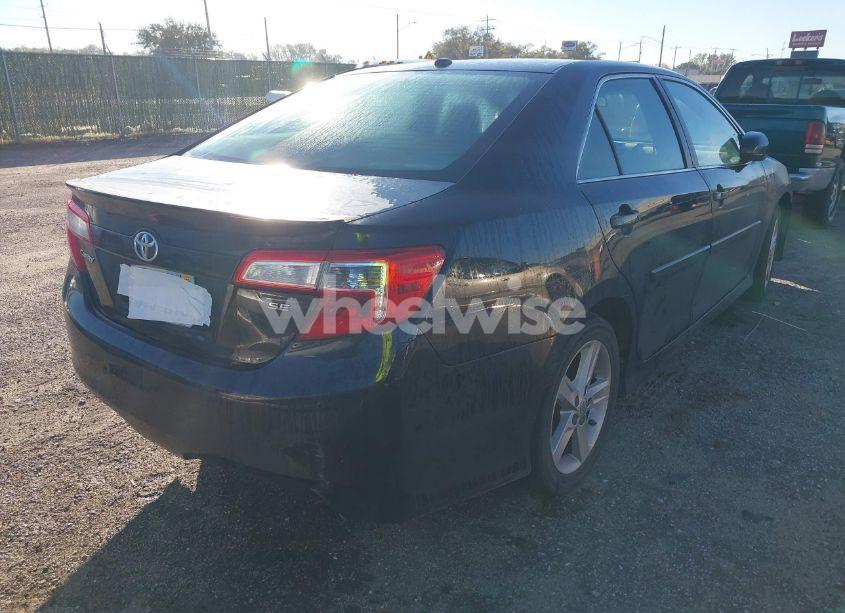 Photo 4 of 2013 Toyota Camry SE (VIN 4T1BF1FK2DU722330)