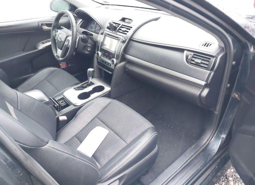 Photo 5 of 2014 Toyota Camry SE (VIN 4T1BF1FK2EU311639)