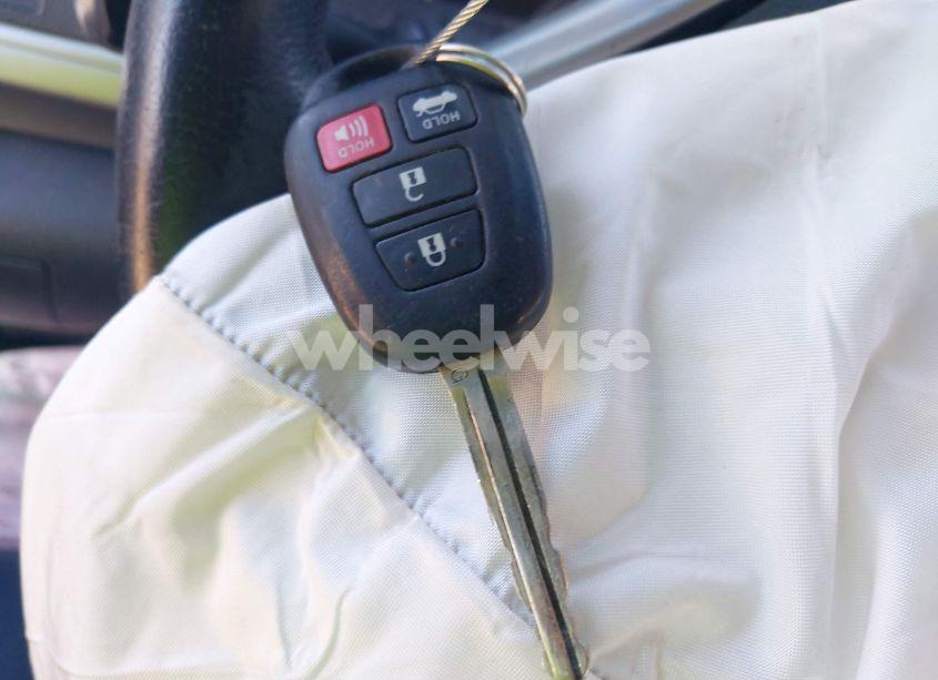 Photo 11 of 2014 Toyota Camry SE (VIN 4T1BF1FK2EU320308)