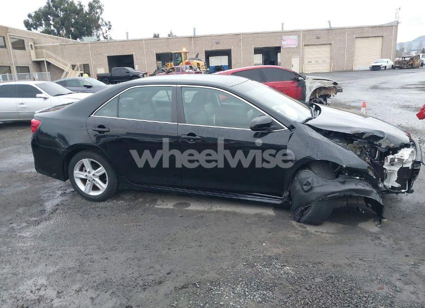 Photo 12 of 2014 Toyota Camry SE (VIN 4T1BF1FK2EU334404)