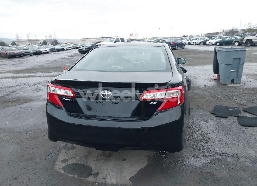 Photo 15 of 2014 Toyota Camry SE (VIN 4T1BF1FK2EU334404)