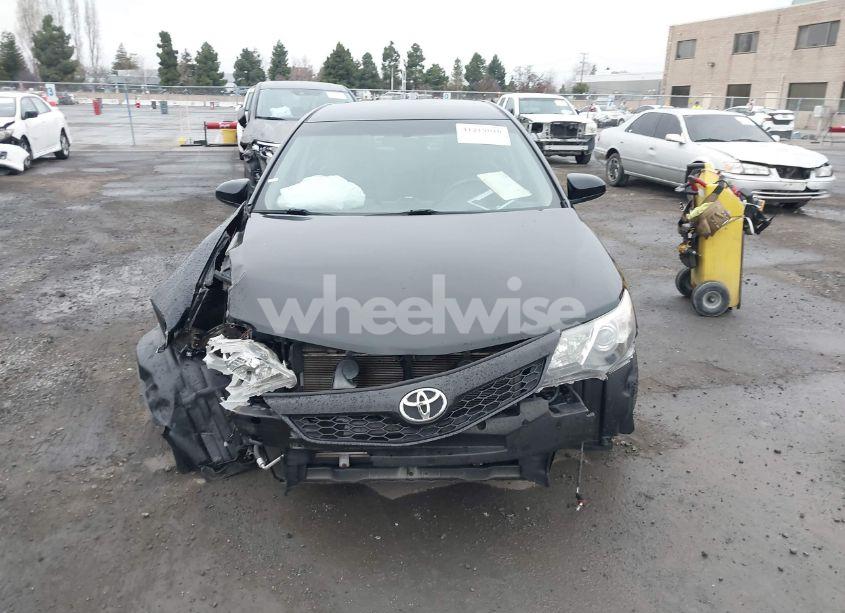 Photo 6 of 2014 Toyota Camry SE (VIN 4T1BF1FK2EU334404)