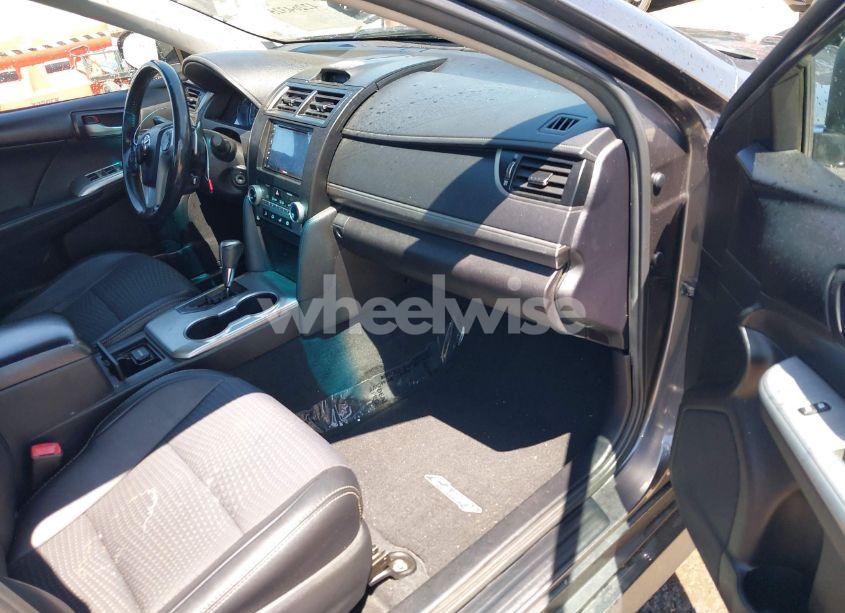 Photo 5 of 2014 Toyota Camry SE (VIN 4T1BF1FK2EU343071)