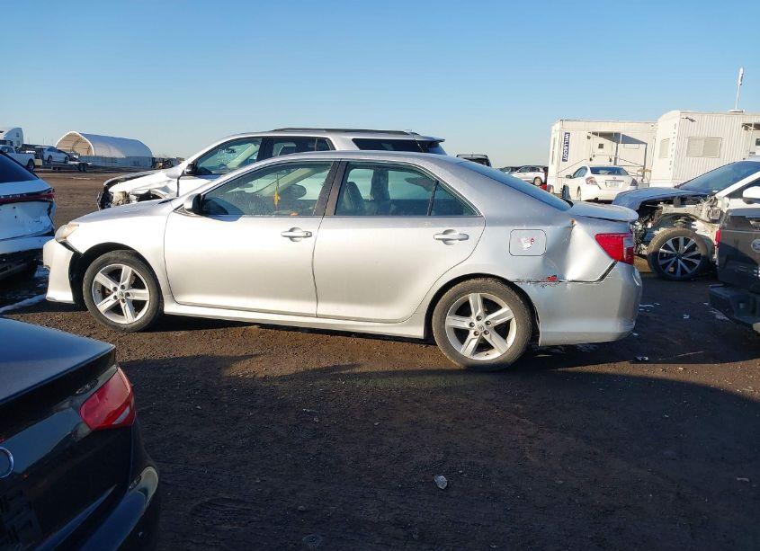 Photo 15 of 2014 Toyota Camry SE (VIN 4T1BF1FK2EU350232)