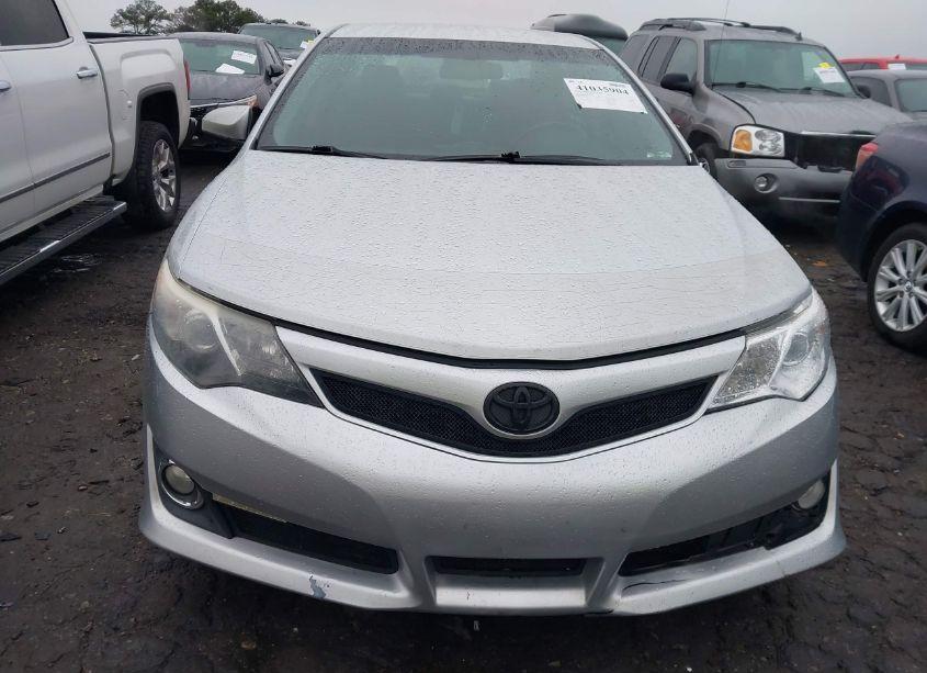 Photo 12 of 2014 Toyota Camry SE (VIN 4T1BF1FK2EU365071)