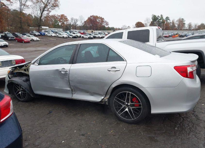 Photo 14 of 2014 Toyota Camry SE (VIN 4T1BF1FK2EU365071)