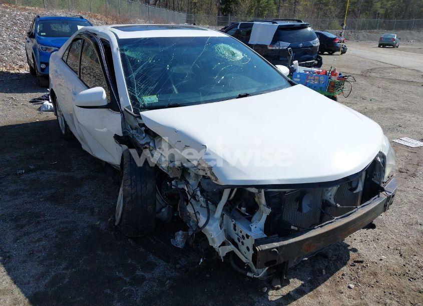 Photo 6 of 2014 Toyota Camry SE (VIN 4T1BF1FK2EU366432)