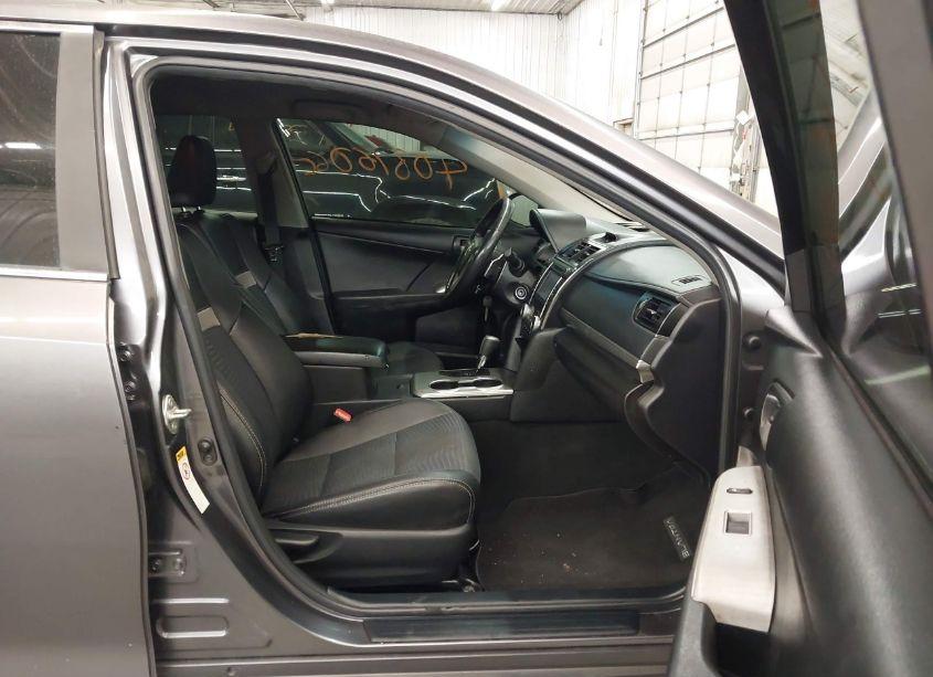 Photo 5 of 2014 Toyota Camry SE (VIN 4T1BF1FK2EU375194)