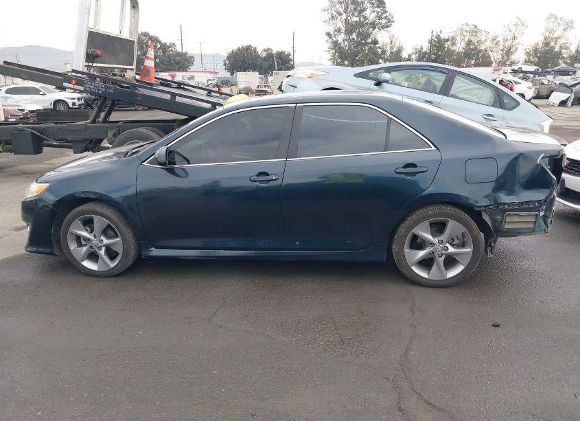 Photo 15 of 2014 Toyota Camry SE SPORT (VIN 4T1BF1FK2EU378600)