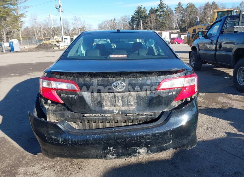 Photo 17 of 2014 Toyota Camry SE SPORT (VIN 4T1BF1FK2EU385742)