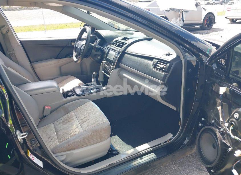 Photo 5 of 2014 Toyota Camry LE (VIN 4T1BF1FK2EU398460)