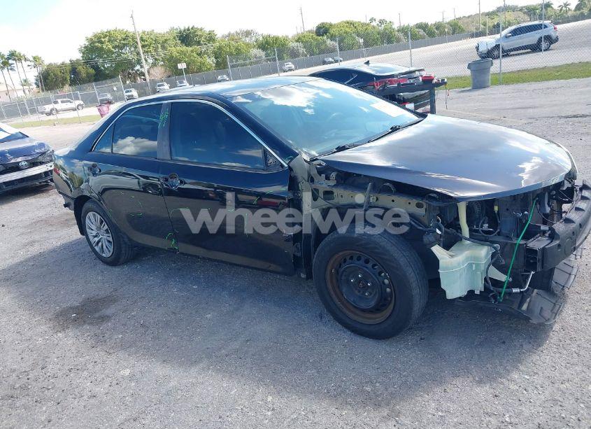 Photo 6 of 2014 Toyota Camry LE (VIN 4T1BF1FK2EU398460)