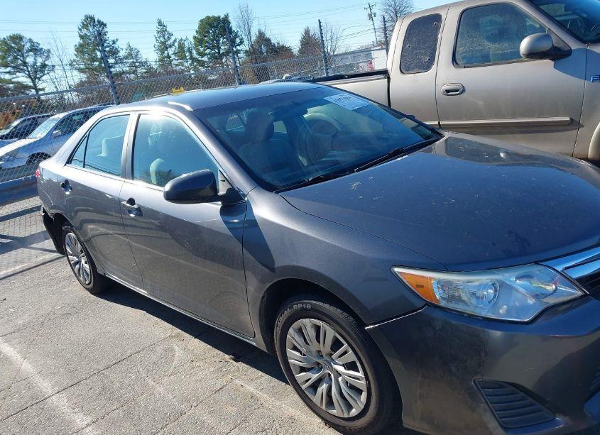 Photo 13 of 2014 Toyota Camry LE (VIN 4T1BF1FK2EU398622)