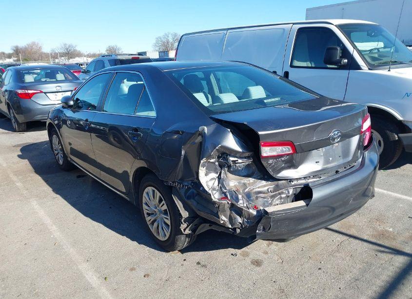 Photo 3 of 2014 Toyota Camry LE (VIN 4T1BF1FK2EU398622)