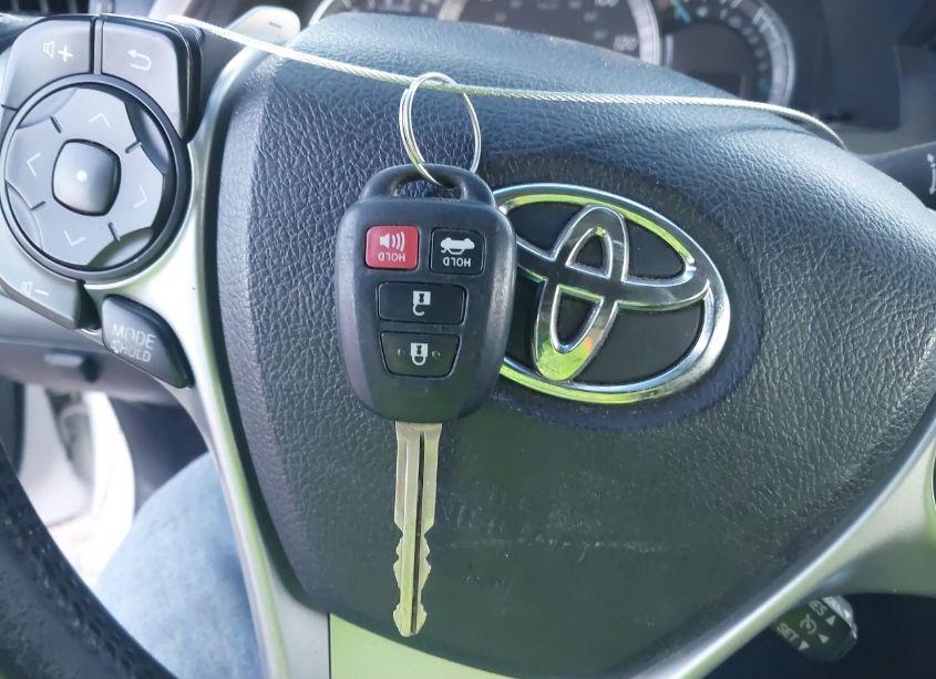 Photo 11 of 2014 Toyota Camry SE (VIN 4T1BF1FK2EU402457)