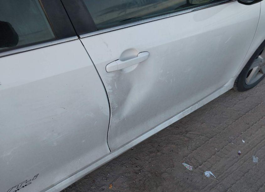 Photo 17 of 2014 Toyota Camry SE (VIN 4T1BF1FK2EU402457)